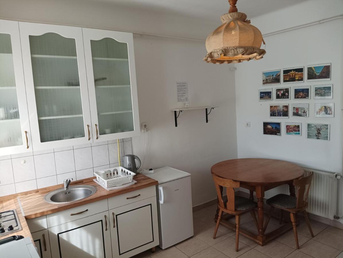 Sarahome2 Szeged Luaran gambar